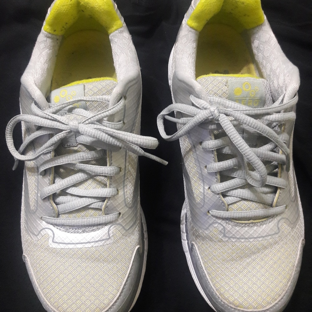Abeo  sneakers